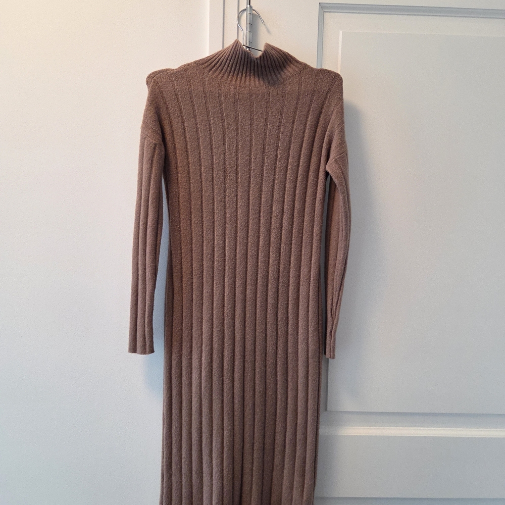 Abercrombie & Fitch Long Sleeve Mock Neck Dress - Picture 5 of 6